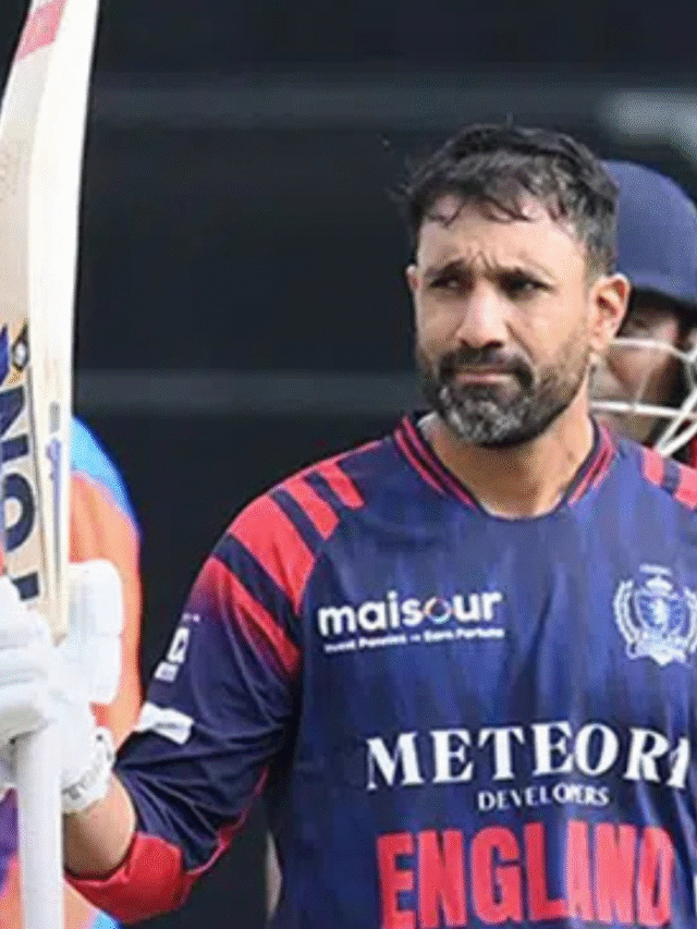 ravi bopara celebrating century with bat raised at headingley