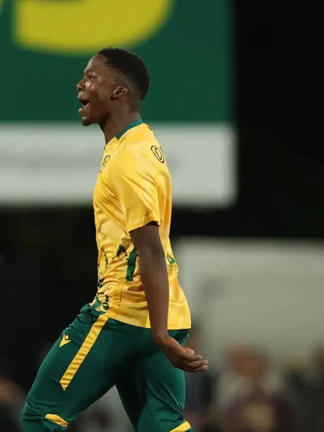 kwena maphaka walking off field with applause from crowd
